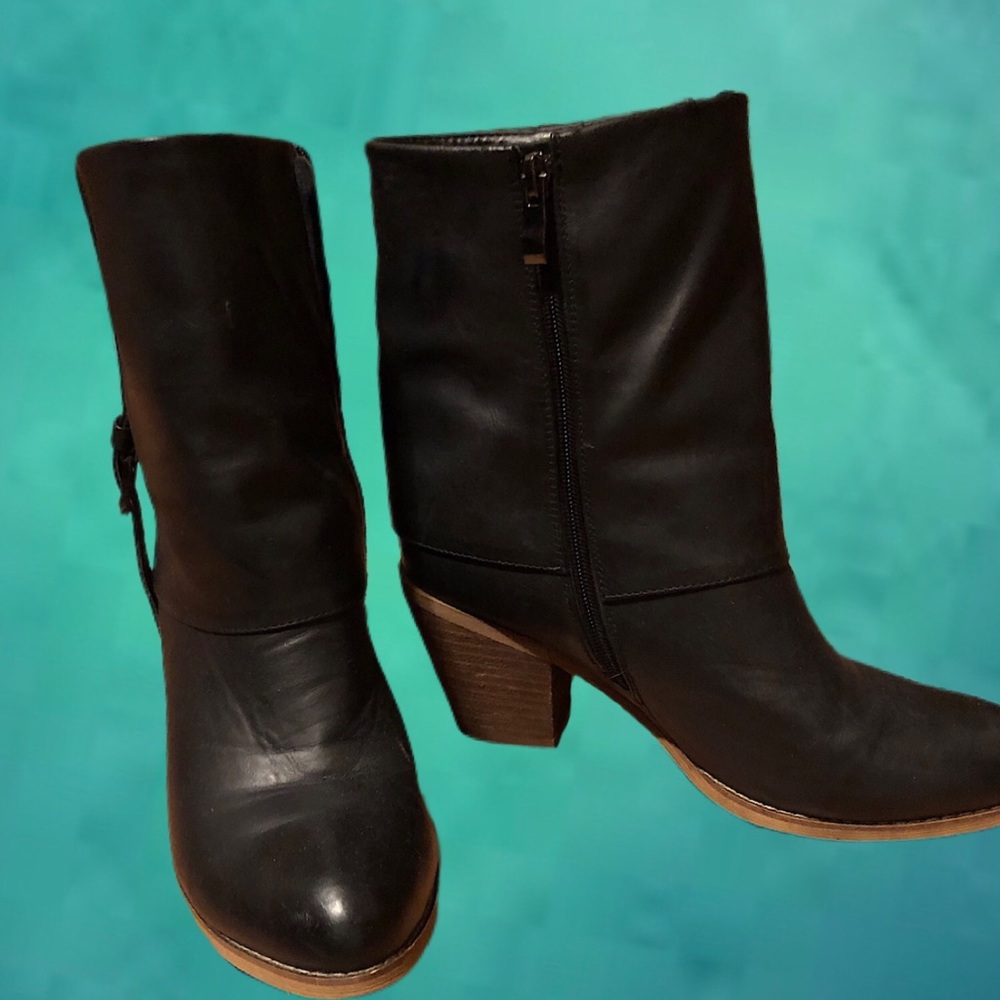 Boots - Picture 2 of 2
